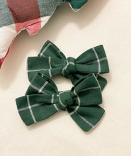 Load image into Gallery viewer, Plaid linen print bows
